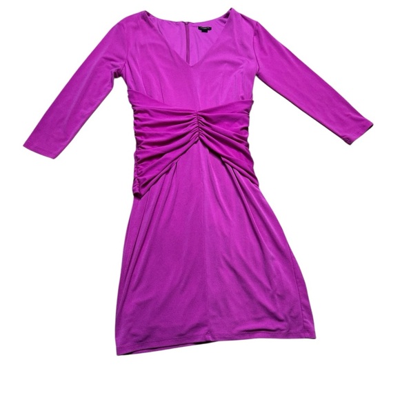 👗 Ann Taylor Magenta V-Neck Ruched Dress Women’s 6 3/4 Sleeve Cocktail 💜✨ - Picture 1 of 4